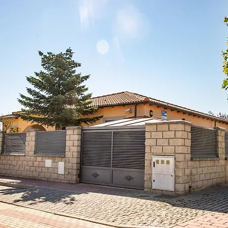 La Serradilla Holiday home *